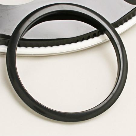 Snap On Ring in Schwarz 